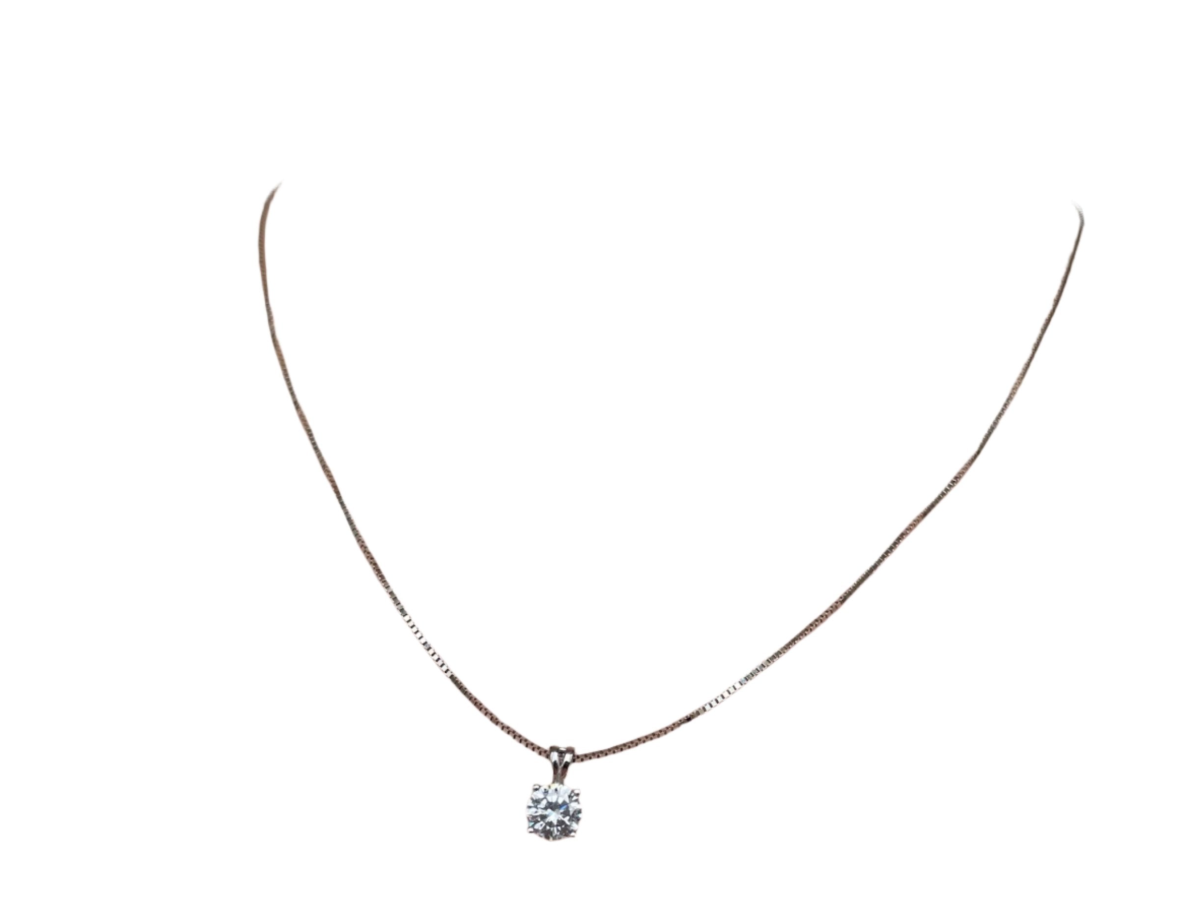 Delicate And Thin Chain Nacklace - Rounded Zirconia Pendant